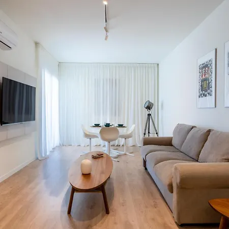 Stylish Central Apartment • City Views • Prime Location • Parking Nicosia