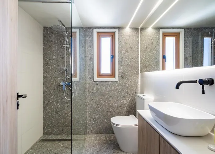 公寓 Stylish Central Apartment • City Views • Prime Location • Parking *